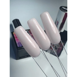 Эксклюзивная камуфлирующая база  PRESENT 15 ml  ( тюбик с кистью )